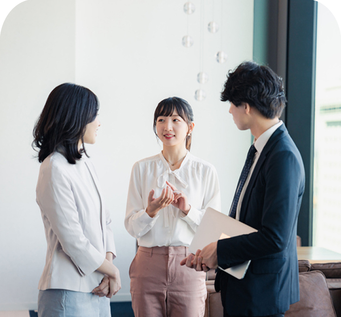 面談をするビジネスパーソン